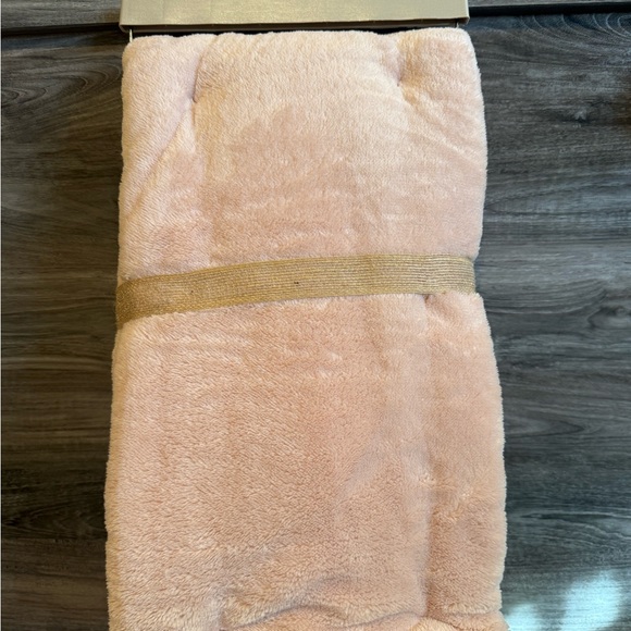 Chick Pea Floral Bunny with Pink Blanket - Picture 3 of 4